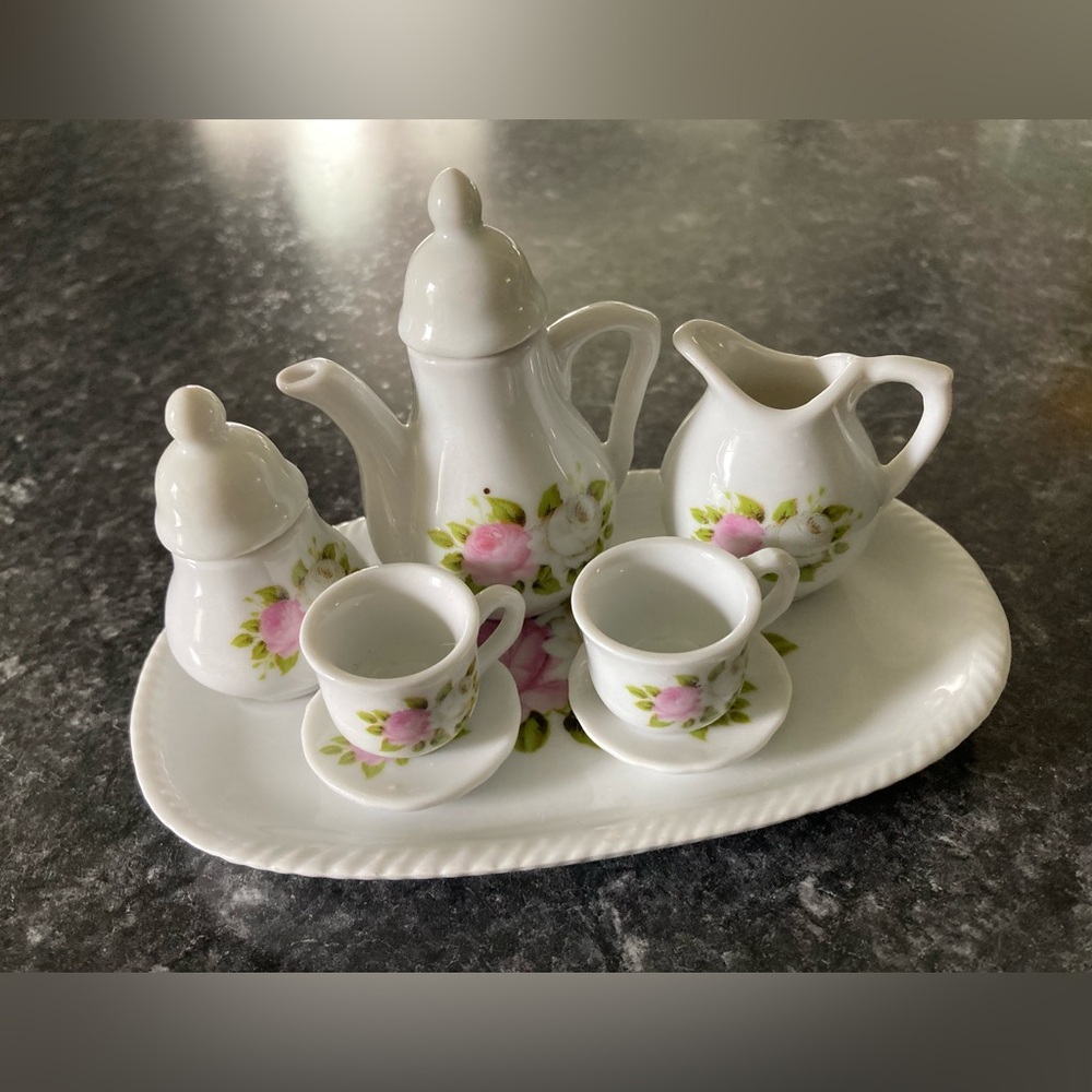 Royal Norfolk Vintage Child’s Floral Porcelain Tea Set - 10 piece